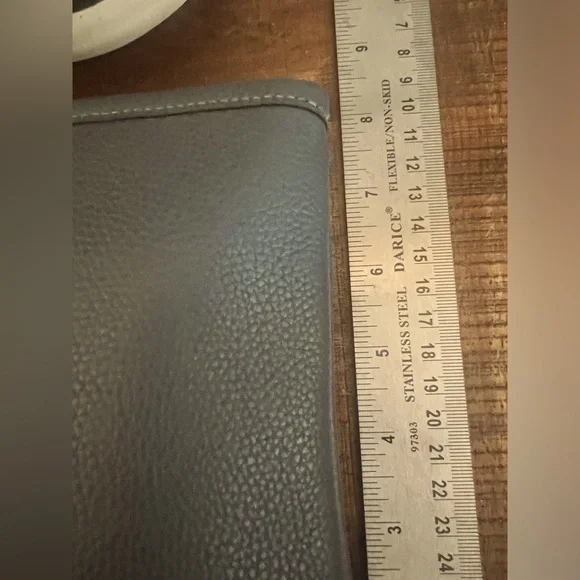 Coach Zip Around Large Pouch - Picture 6 of 8